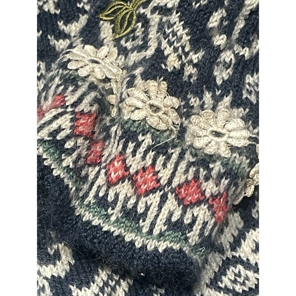 Rare Vintage Dale of Norway Embroidered Wool Cardigan | Cottagecore | Size S - Picture 7 of 11